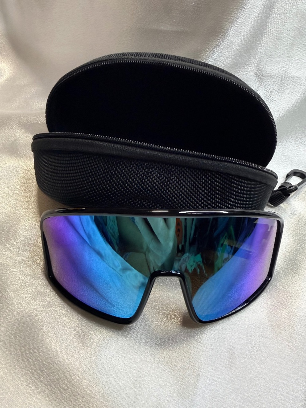 Oversized Shield Sport Sunglasses Mirrored Blue Purple Lens w/ Hard Case